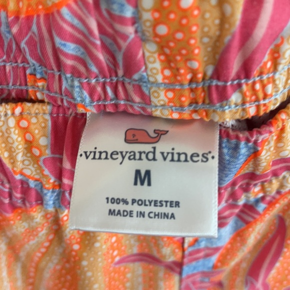 Vineyard Vines Men’s Medium Bathing Suit - Picture 4 of 4